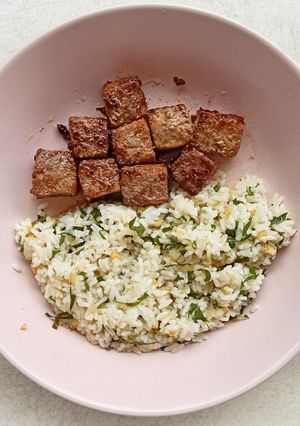 Foto resep Nasi Daun Jeruk w/ Saikoro Beef