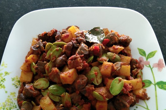 Langkah Mudah untuk Menyiapkan 🥰SAMBAL GORENG KENTANG 🥔,HATI,AMPELA &amp; PETE🥰 Ekonomis