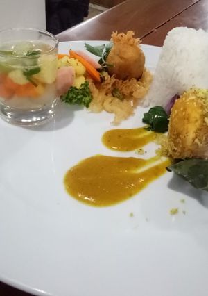 Foto resep Nasi Ayam Kalio Serundeng