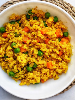 Una foto de 🌱Revuelto de arroz 3 delicias vegano 🌱