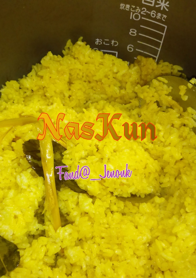 Foto resep Nasi Kuning RiceCooker