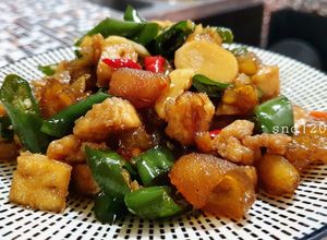 Foto resep Oseng Kikil Tahu Cabe Ijo 🇲🇨 #masakanindo