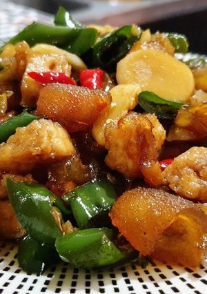 Foto resep Oseng Kikil Tahu Cabe Ijo 🇲🇨 #masakanindo