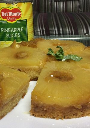 A picture of Pineapple upside down cake.