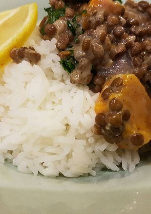 Una foto de Curry de kale, zapallo y garbanzos