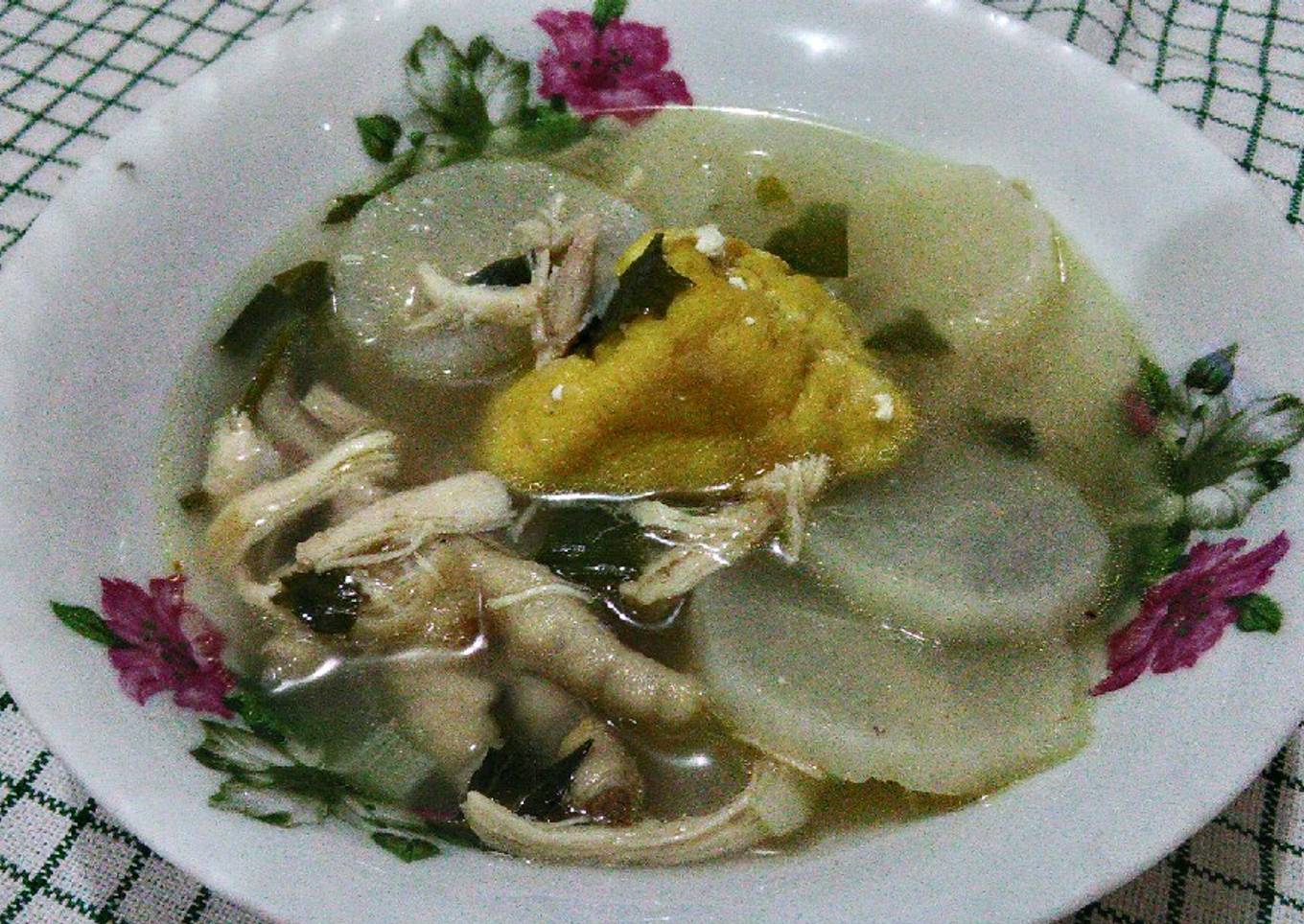 Soto Bandung Daging Ayam dan Tahu Goreng