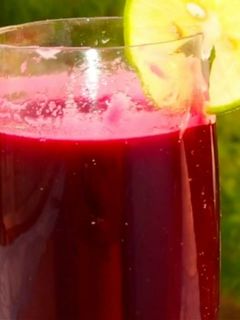 બીટ નું જ્યુસ (Beetroot Juice Recipe In Gujarati) રેસીપી મુખ્ય ફોટો