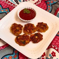 A picture of Soya chanadaal pattice.