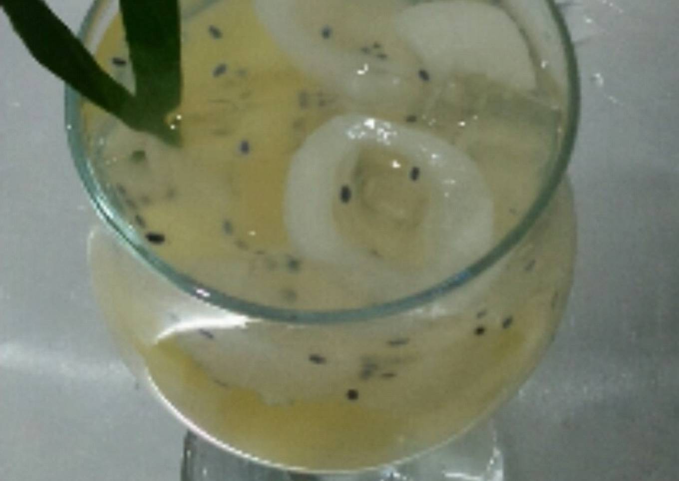 Minuman Leci Longan Selasih