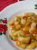 Korean Tteokbokki (Hot and Spicy Rice Cake)