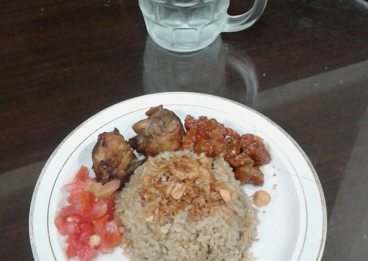 Bagaimana Membuat Nasi Tomat Ayam #rabubaru #FestivalResepAsia #Ayam #Indonesia yang Bisa Manjain Lidah