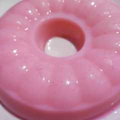 A picture of Puding Susu Strawbery.