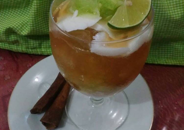 Es Cokjoput (Coklat Ijo Putih)