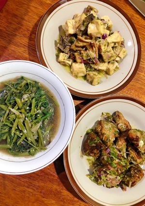 Foto resep Lauk 1 (ayam cabe ijo, tahu+ikan asin cabe ijo dan cah kangkung)