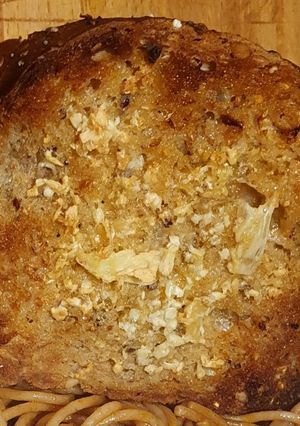 A picture of Quarantine garlic bread.