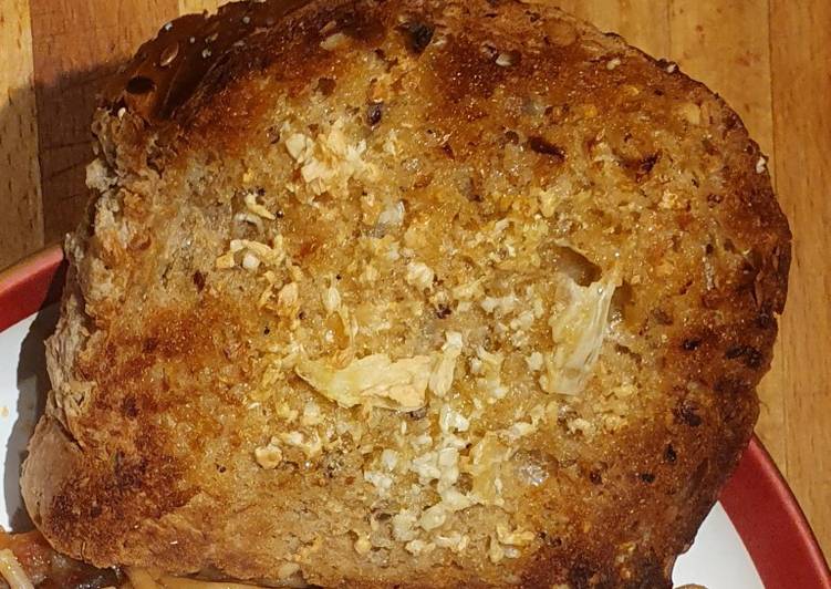 Step-by-Step Guide to Make Homemade Quarantine garlic bread