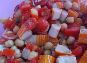 Foto di Insalata di surimi estiva