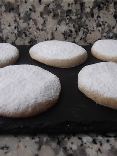 Una foto de Polvorones