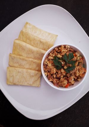 A picture of Egg Sauce and Yam.