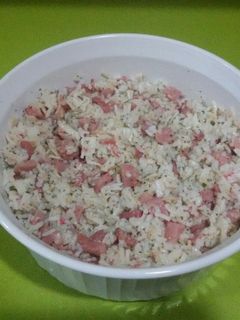 Una foto de Ensalada de arroz al ajillo con thermomix