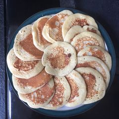 A picture of Scotch Pancakes.