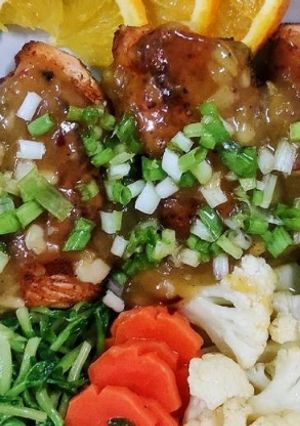 Hình của món Cá hồi sốt cam ngọt.