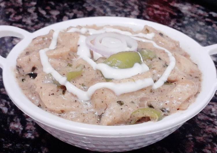 Recipe of Super Quick Homemade Malai Chaap Curry