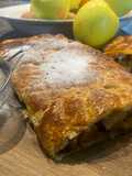 Sfogliata di mele e noci