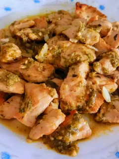 Una foto de Pechuga de pavo al pesto