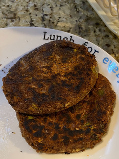 Una foto de Hamburguesa de porotos negros
