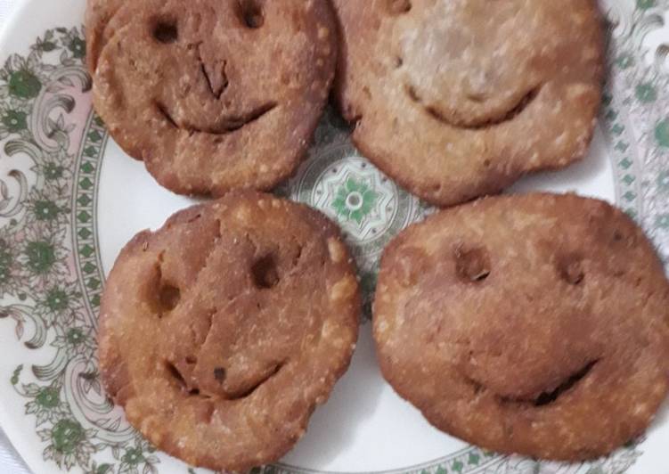 Easiest Way to Make Any-night-of-the-week Smiley shape  mathri