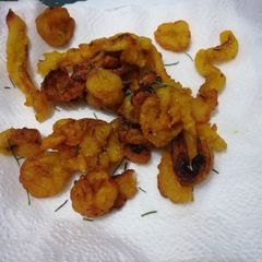 A picture of Deep fried bananas (savoury snack).