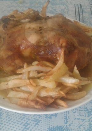 Une photo de Poulet et frites