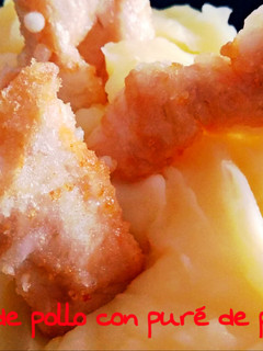 Una foto de Nuggets de pollo sin gluten y puré de patatas sin lacteos