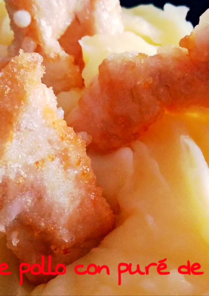 Una foto de Nuggets de pollo sin gluten y puré de patatas sin lacteos