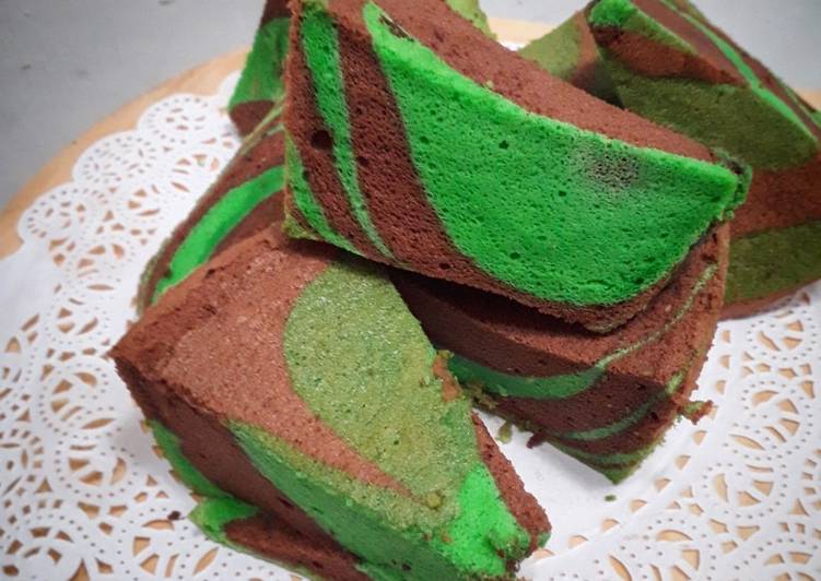 Chiffon Pandan Coklat Putih Telur