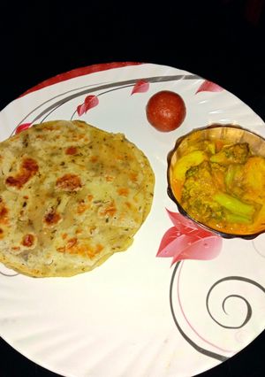 মেথি পরোটা (Methi porota recipe in bengali) রেসিপির প্রধান ছবি