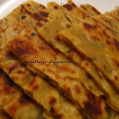 A picture of Lachha Pratha of leftover dal.