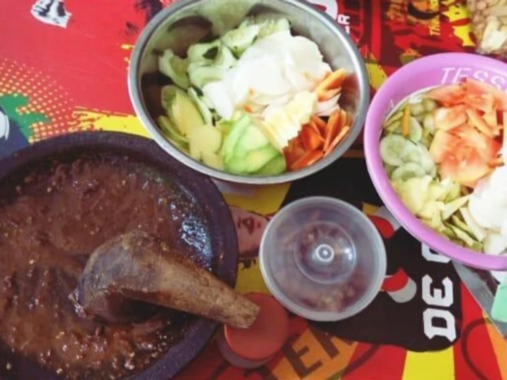 Cara Gampang Menyiapkan Resep Rujak Petis Tuban yang Bisa Manjain Lidah Anti Ribet, Sempurna