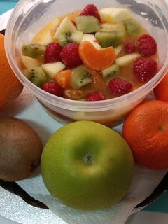 Una foto de Macedonia de frutas