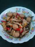 Oseng Jamur shimeji Bakso Pedes