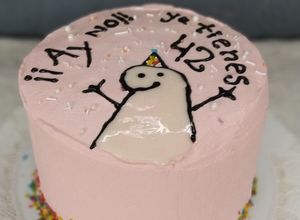 Una foto de Torta de cumpleaños Meme