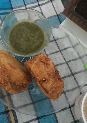 A picture of Bread Batter pakode.