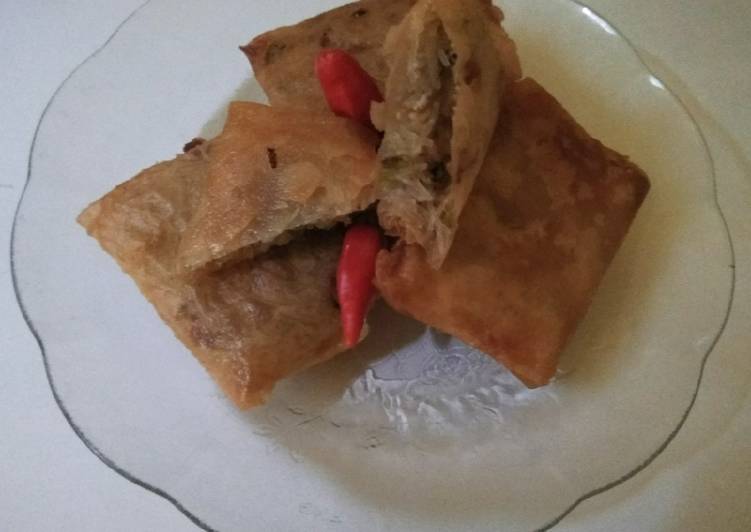 Langkah Mudah untuk Menyiapkan Martabak Mie yang Enak