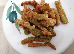 Foto di Chips di gambi di carciofi