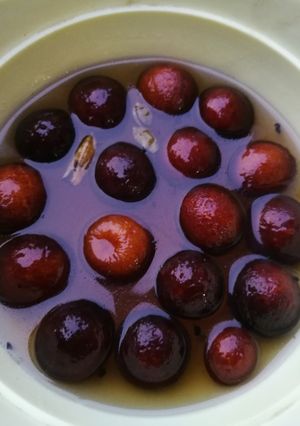 A picture of Chota kala jamun.