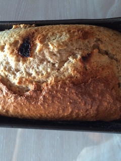 Una foto de Plum cake de pistachos y nueces