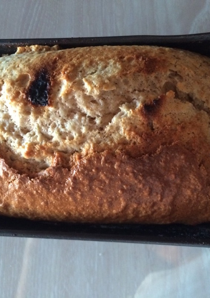 Una foto de Plum cake de pistachos y nueces
