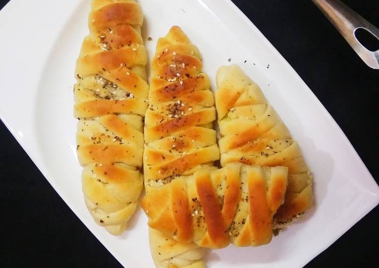 Steps to Make Super Quick Homemade Maggi Masala chicken Braided Bread Rolls
