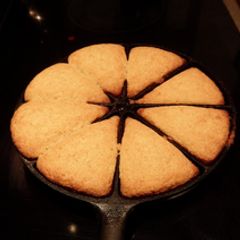 A picture of North Carolina Corn Bread.